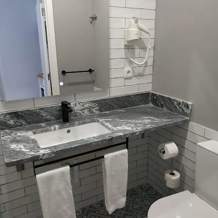 Great Fanqueiros 3 Гостевой дом Лиссабон